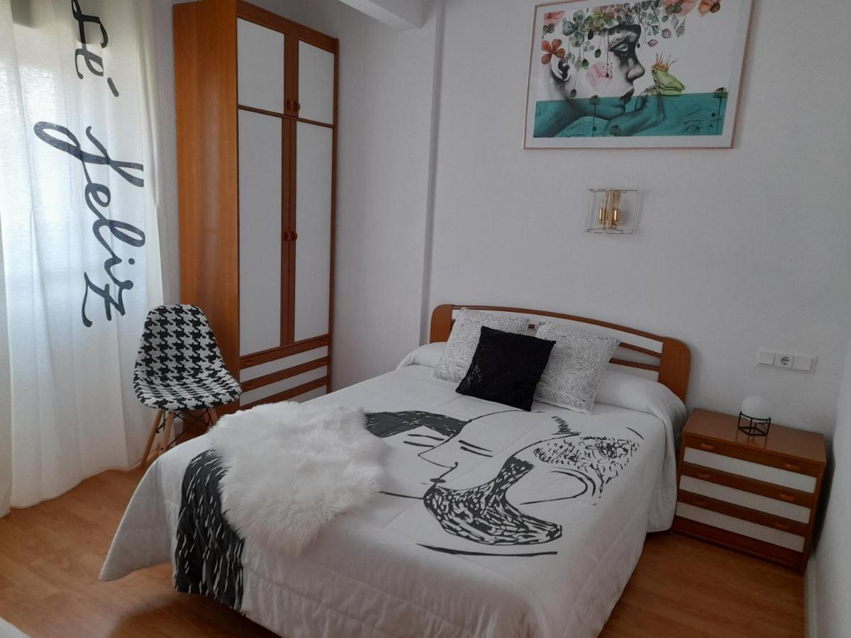 Hostal "Los Chanos El Ruso" Galende Bagian luar foto