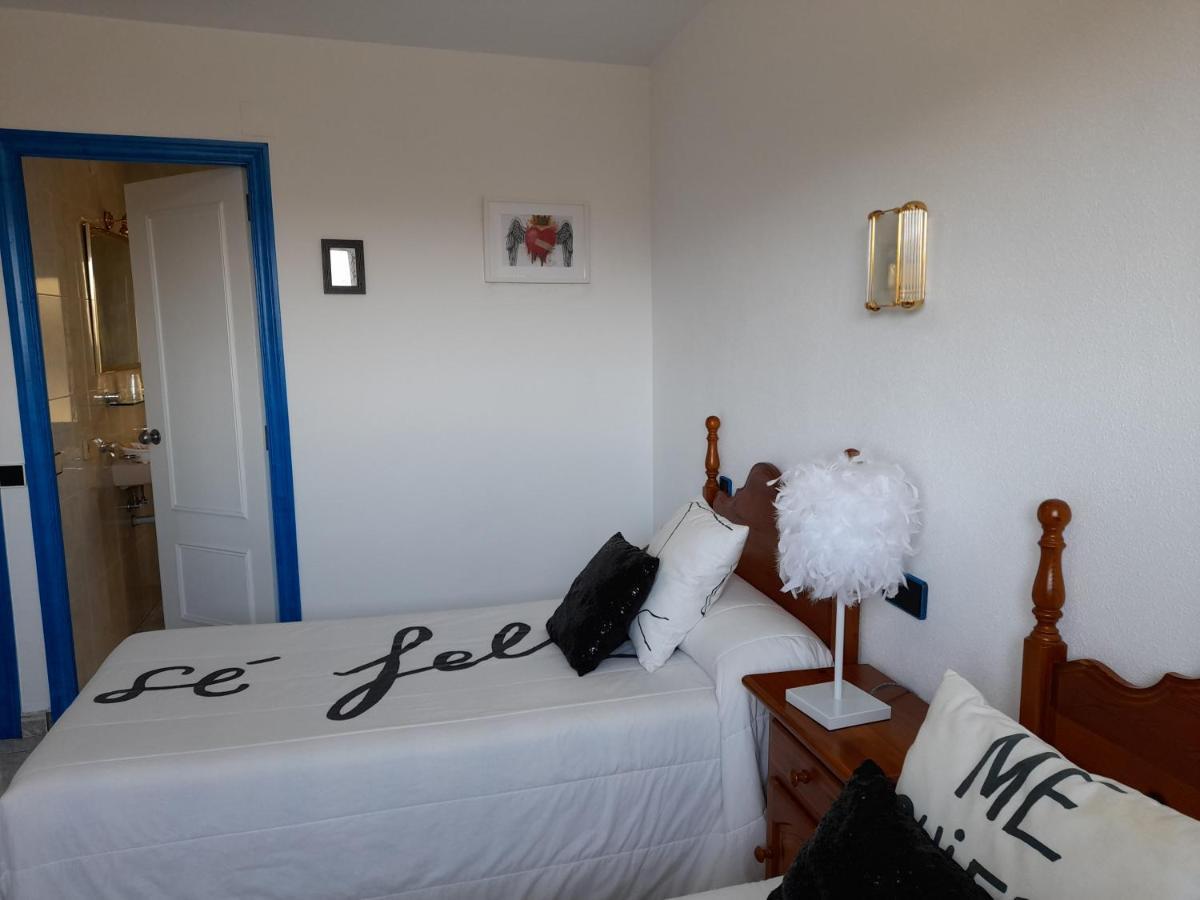 Hostal "Los Chanos El Ruso" Galende Bagian luar foto