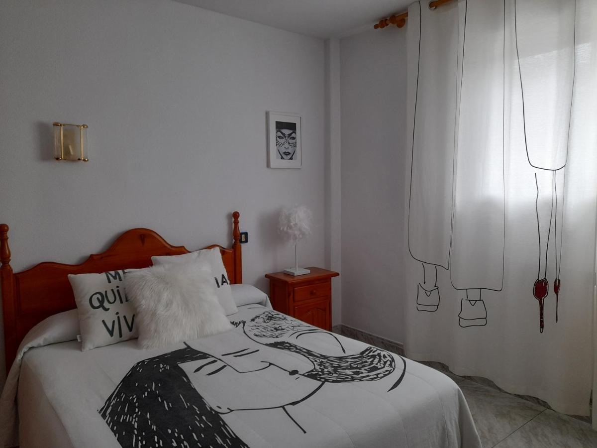 Hostal "Los Chanos El Ruso" Galende Bagian luar foto