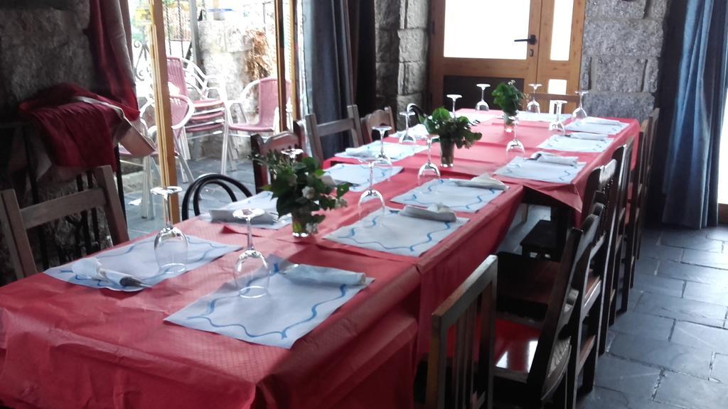 Hostal "Los Chanos El Ruso" Galende Bagian luar foto