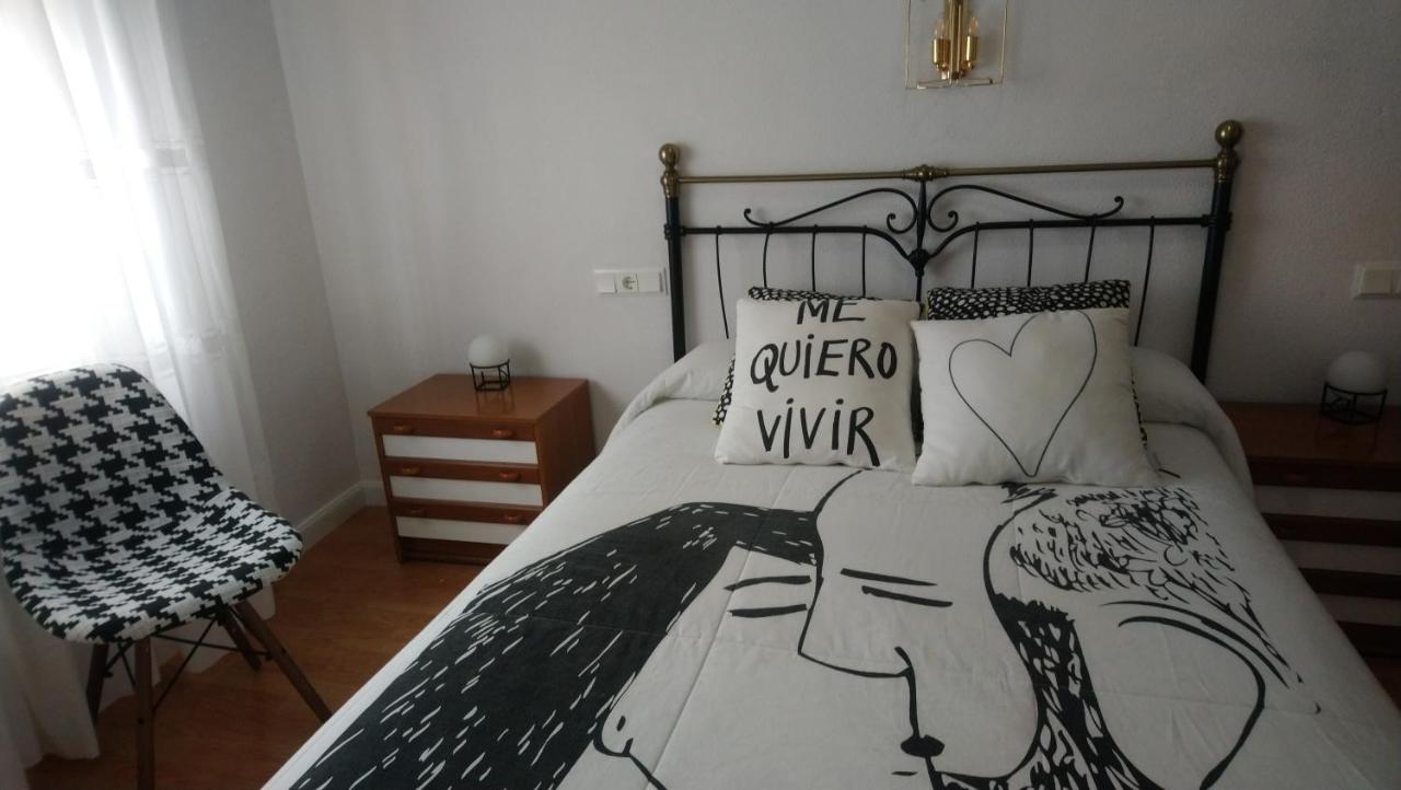 Hostal "Los Chanos El Ruso" Galende Bagian luar foto